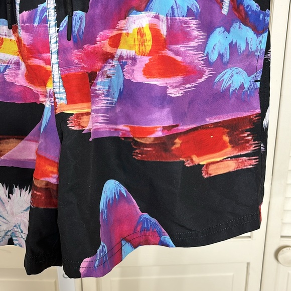 NWT REISS Paul Palm Tree Print Swim Trunks Board Shorts XL - Picture 4 of 12